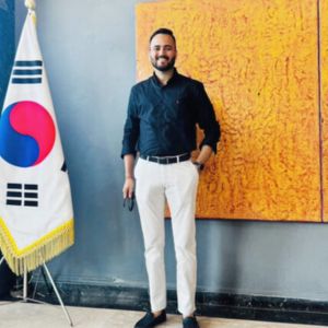 MOT (Neuroscience) therapist